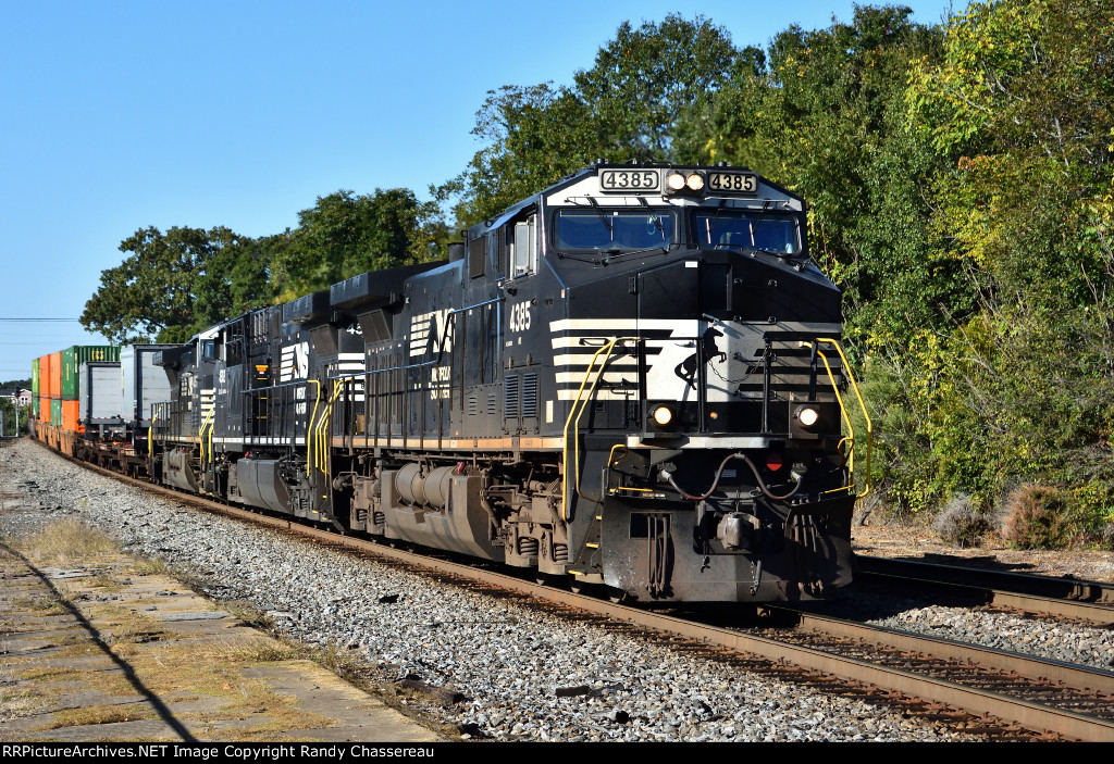 NS 4385 Train 24X